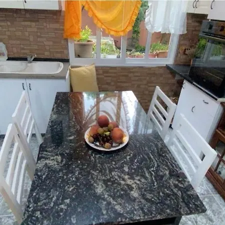 Terracotta House 1 Apartment